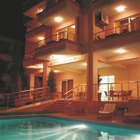 Zeytin Apart Hotel Чесме Екстериор снимка