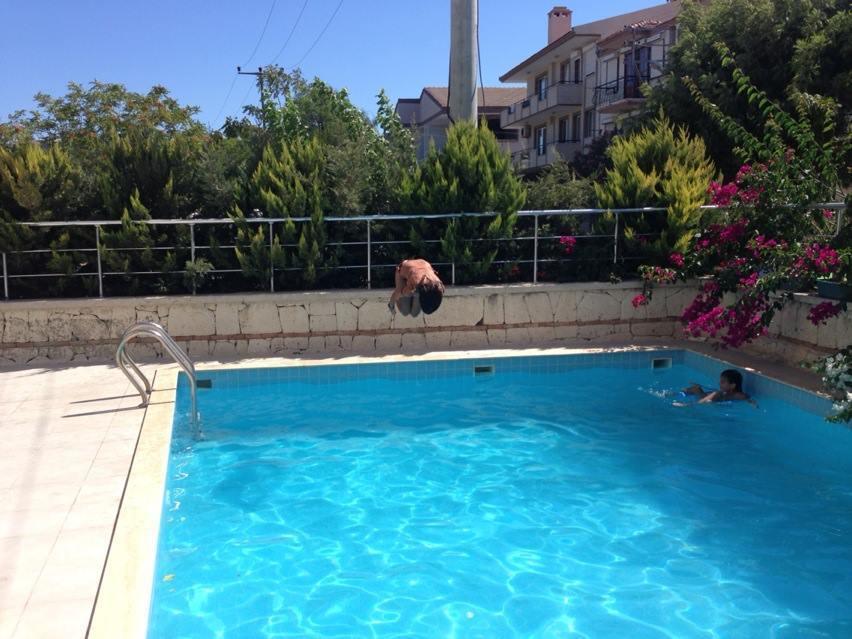 Zeytin Apart Hotel Чесме Екстериор снимка