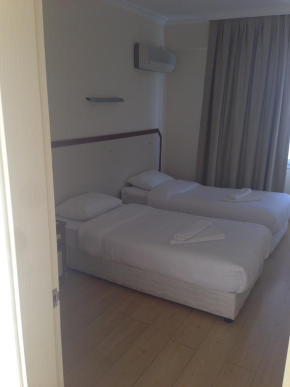 Zeytin Apart Hotel Чесме Екстериор снимка