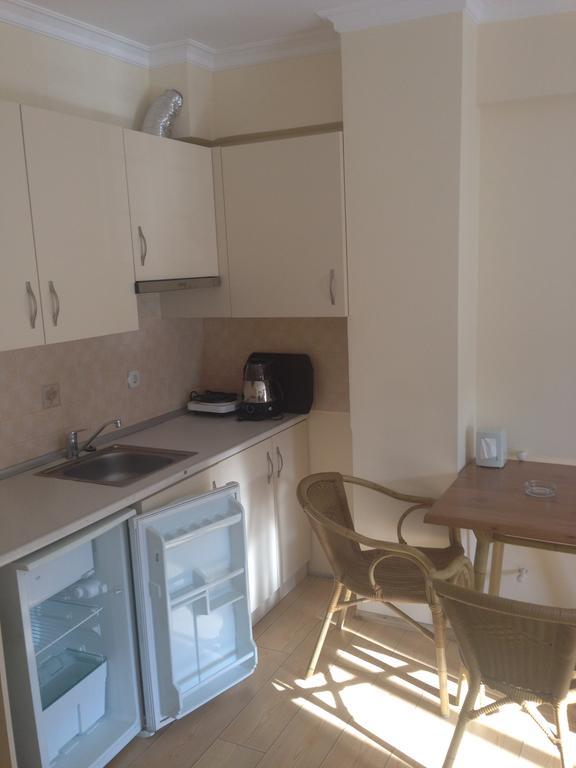 Zeytin Apart Hotel Чесме Екстериор снимка